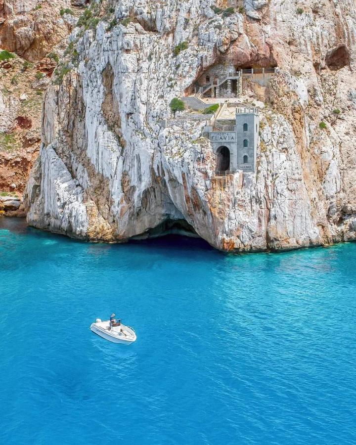 L'Estasi Tanca Piras A Bordo Piscina Con Vista Mare Villa Nebida Luaran gambar